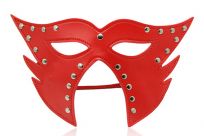 Karneval Augenmaske mit Nieten in rot